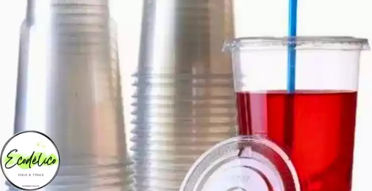 Vasos trasparentes para jugos