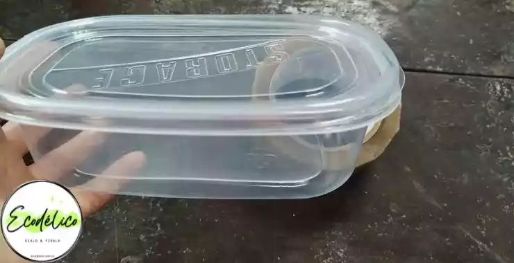 Coca trasparente para comida