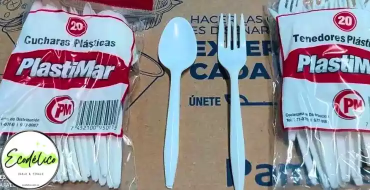 Juego de tenedores y cucharas